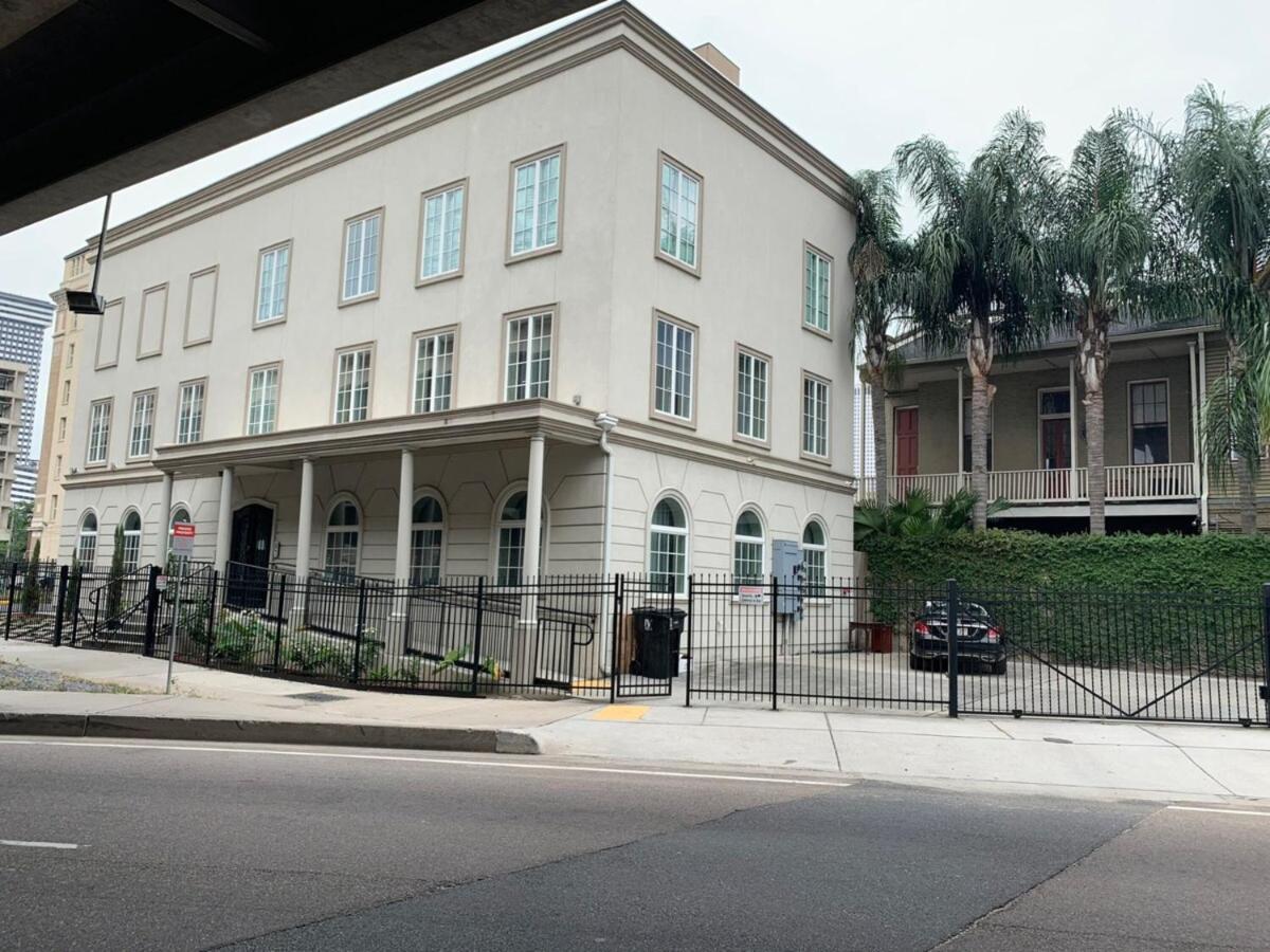 Tise Plaza Condos New Orleans Exterior photo
