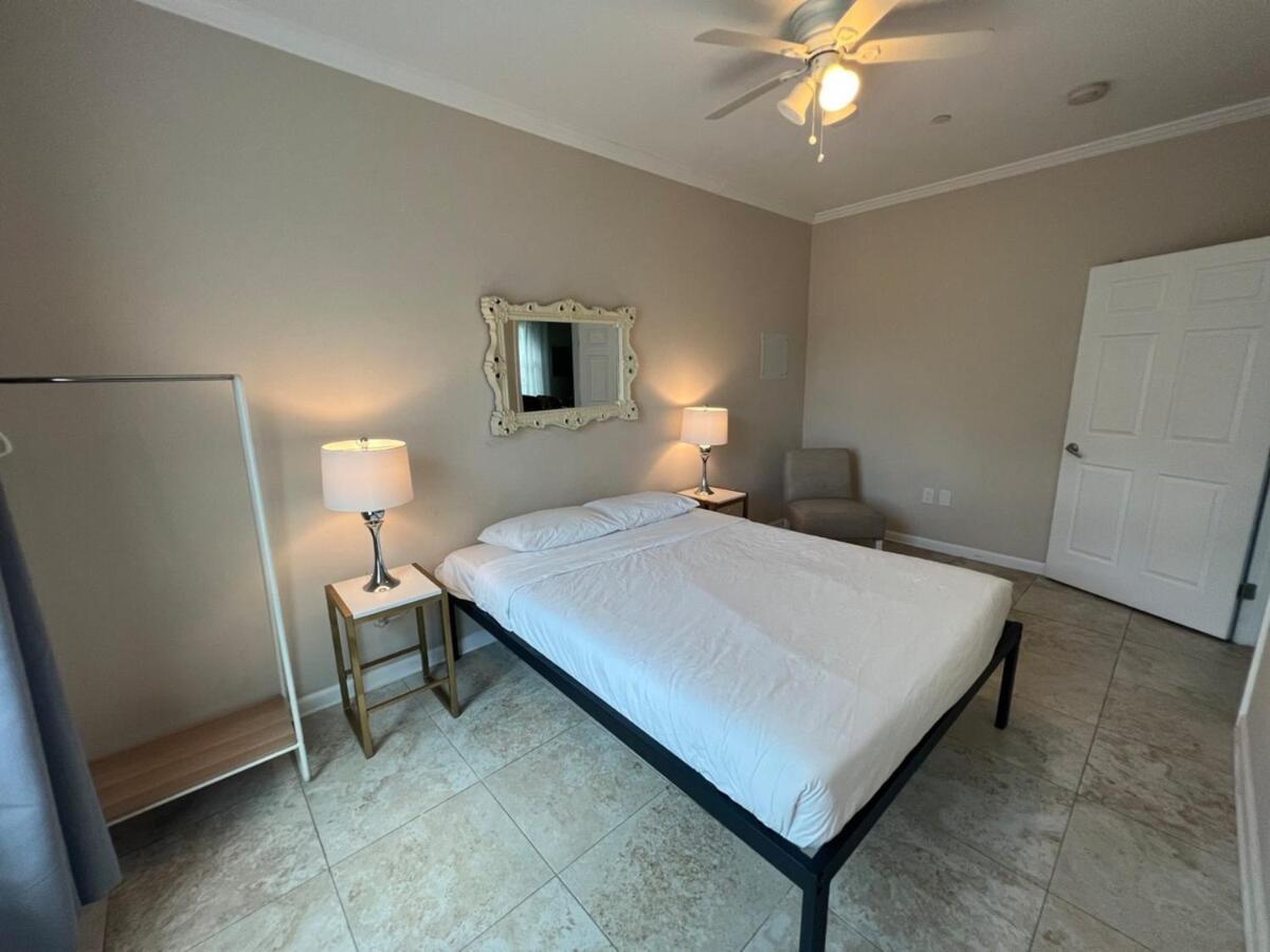 Tise Plaza Condos New Orleans Exterior photo