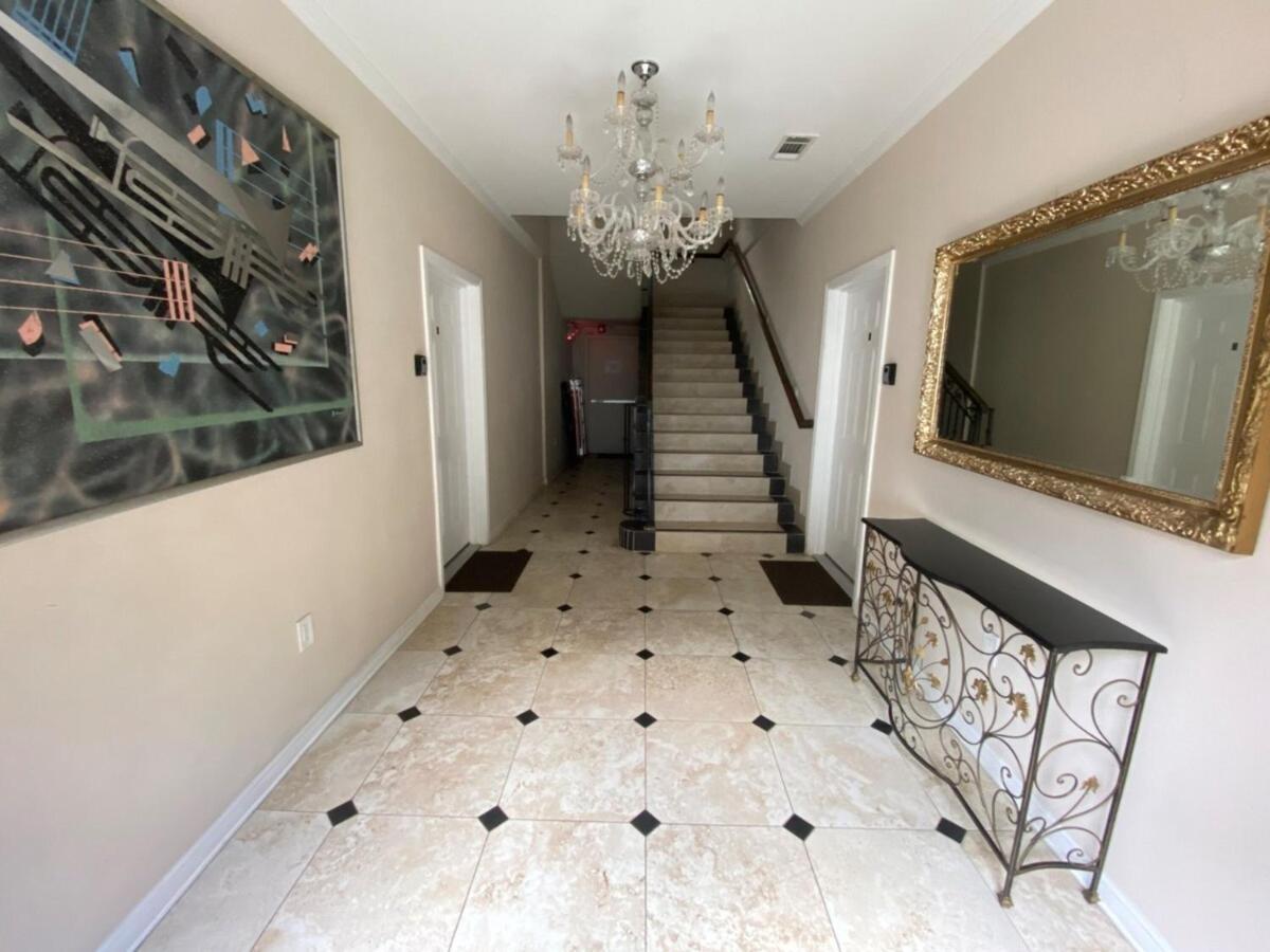 Tise Plaza Condos New Orleans Exterior photo