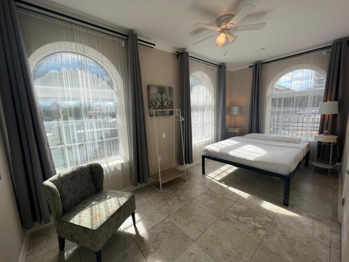 Tise Plaza Condos New Orleans Exterior photo