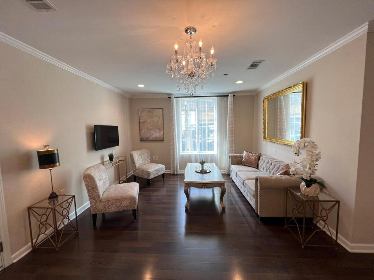 Tise Plaza Condos New Orleans Exterior photo