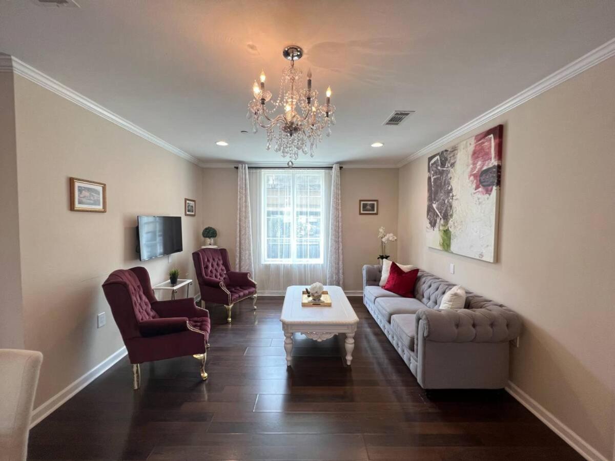 Tise Plaza Condos New Orleans Exterior photo